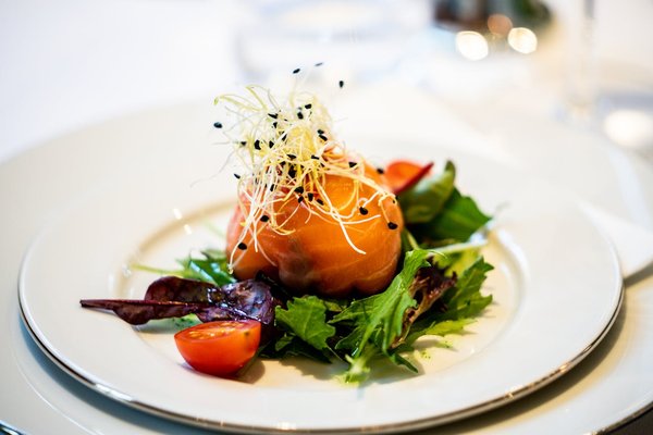 How can you create a kitchen layout that supports batch cooking?